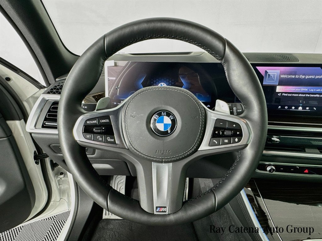 Used 2026 BMW X5 xDrive40i w/ M Sport Package AWD/4WD image 11
