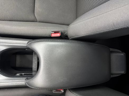 Used 2022 Honda HR-V EX image 29