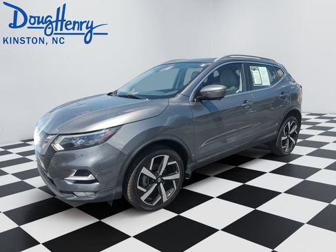 Used 2022 Nissan Rogue Sport SL w/ Premium Package FWD image 1
