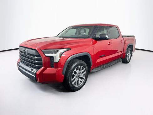Used 2022 Toyota Tundra SR5 w/ SR5 Premium Package AWD/4WD image 3