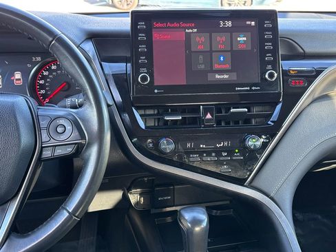 Used 2024 Toyota Camry XSE image 31