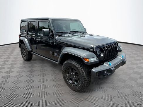 Used 2023 Jeep Wrangler Unlimited w/ Cold Weather Group AWD/4WD image 4