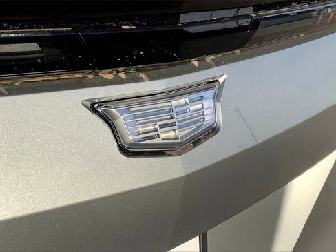 New 2025 Cadillac Lyriq Luxury image 30