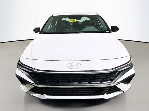 Used 2026 Hyundai Elantra Sport FWD image 2