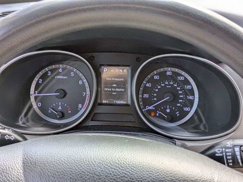 Used 2018 Hyundai Santa Fe Sport w/ 2.4L Value Package 02 FWD image 25