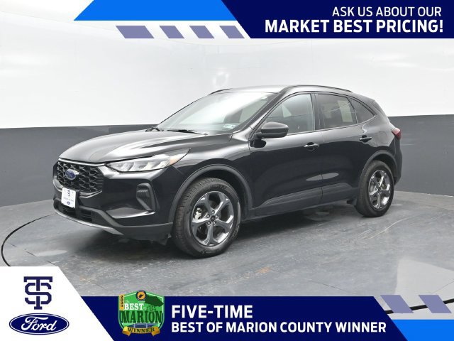 Certified 2025 Ford Escape ST-Line AWD/4WD image 1