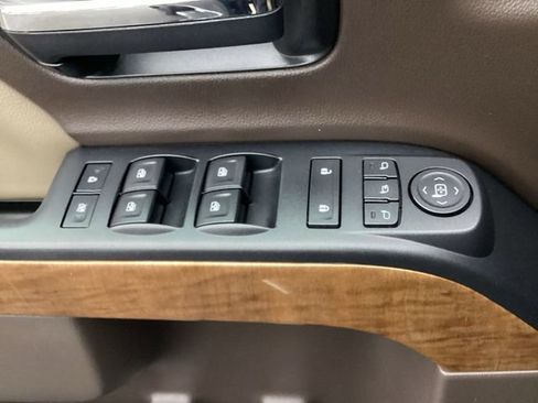Used 2015 Chevrolet Silverado 1500 LTZ image 27