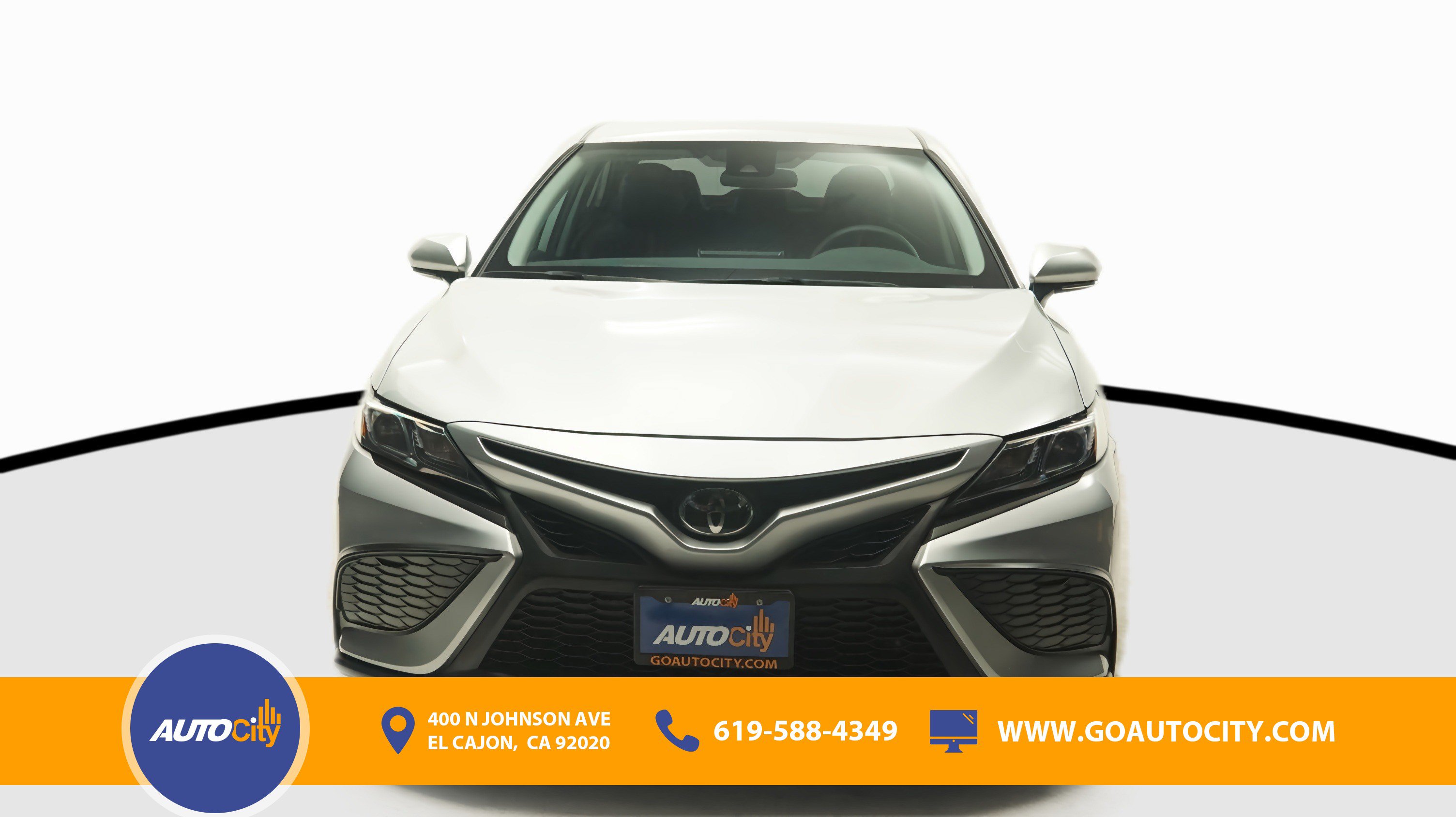 Used 2024 Toyota Camry SE w/ Blackout Package (TMS) FWD image 4