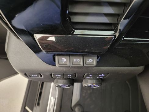 New 2026 Chevrolet Silverado 1500 ZR2 image 5