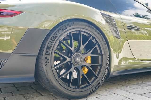 Used 2018 Porsche 911 GT2 RS RWD image 54