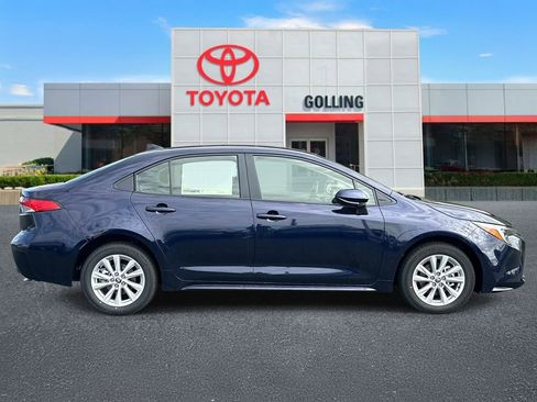 New 2026 Toyota Corolla LE FWD image 2