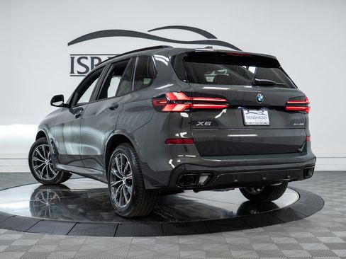 New 2026 BMW X5 xDrive40i w/ M Sport Package image 28
