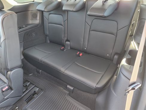 New 2026 Nissan Pathfinder Platinum image 20