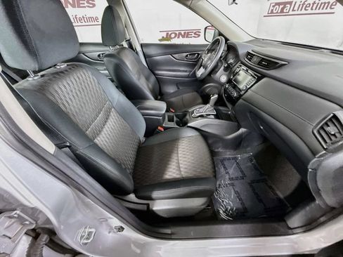 Used 2019 Nissan Rogue S AWD/4WD image 28