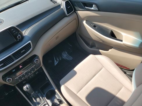 Used 2019 Hyundai Tucson Sport w/ Cargo Package AWD/4WD image 17
