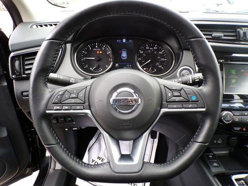 Used 2022 Nissan Rogue Sport SL w/ Premium Package AWD/4WD image 12