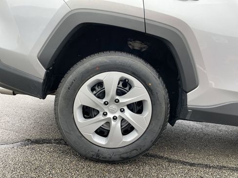 Used 2024 Toyota RAV4 LE image 12