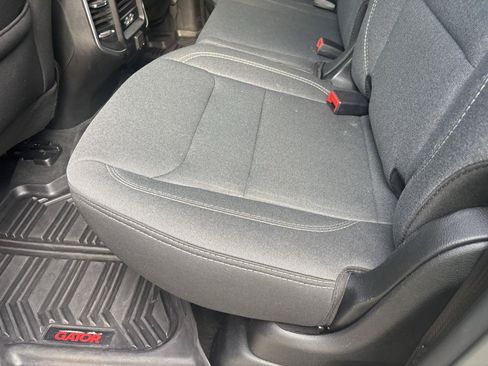 Used 2021 RAM 1500 Big Horn AWD/4WD image 40