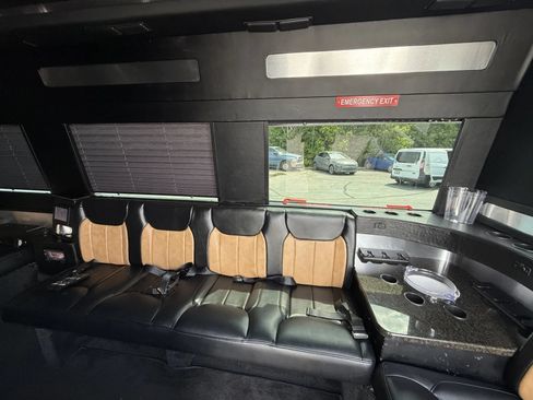 Used 2011 Mercedes-Benz Sprinter 2500 image 14
