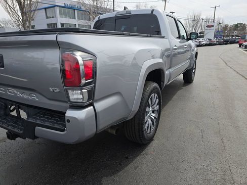 Used 2021 Toyota Tacoma Limited image 7