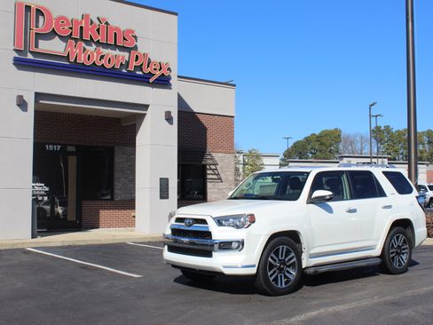 Used 2018 Toyota 4Runner Limited image 28