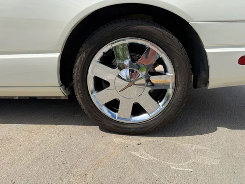 Used 2003 Ford Thunderbird RWD image 14