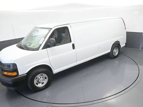 New 2026 Chevrolet Express 2500 Extended w/ Driver Convenience Package RWD image 38