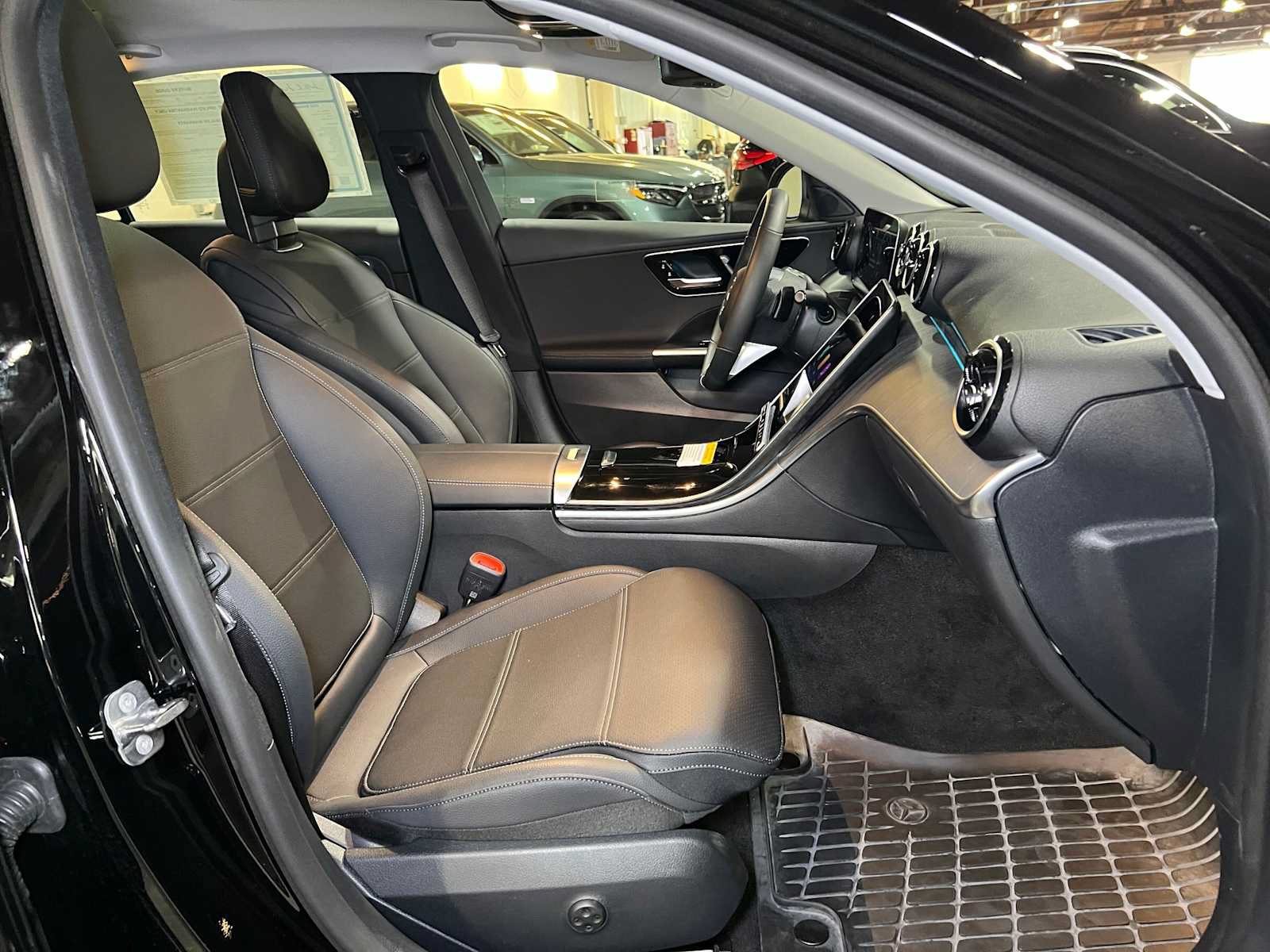Used 2026 Mercedes-Benz C 300 4MATIC Sedan image 12