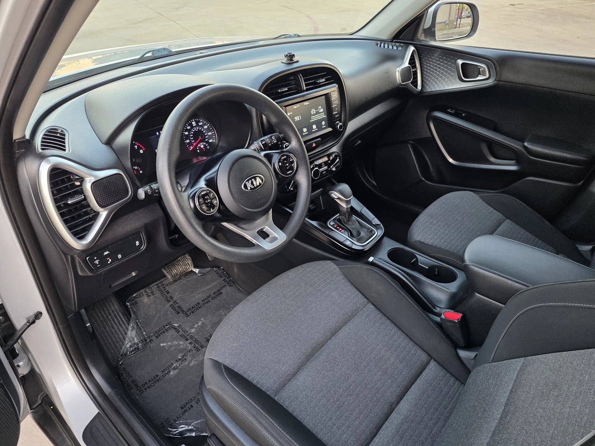 Used 2021 Kia Soul S FWD image 11