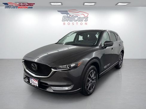 Used 2018 MAZDA CX-5 Touring w/ Preferred Equipment Package AWD/4WD image 1