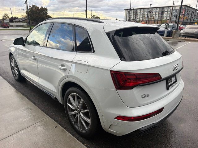 Used 2023 Audi Q5 e Prestige AWD/4WD image 5