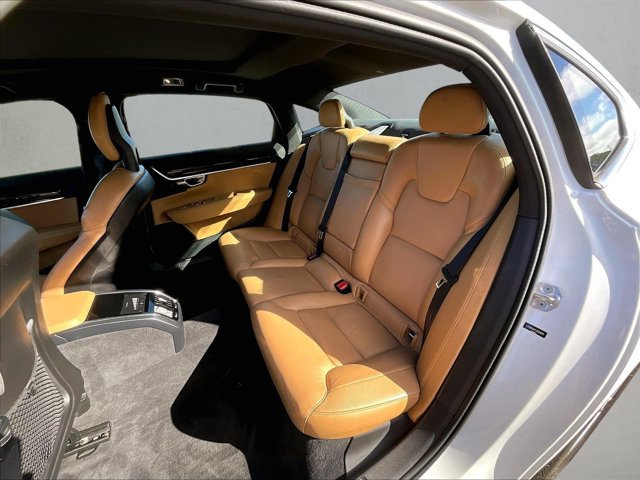 Used 2018 Volvo S90 T5 Momentum w/ Convenience Package FWD image 25
