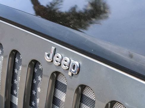 Used 2014 Jeep Wrangler Unlimited Sport AWD/4WD image 11