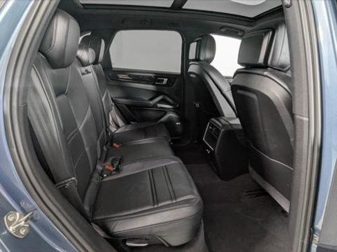 Used 2019 Porsche Cayenne image 21