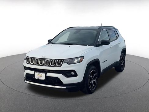 Used 2025 Jeep Compass Limited image 7