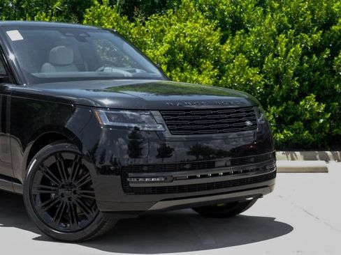 New 2026 Land Rover Range Rover SE AWD/4WD image 9