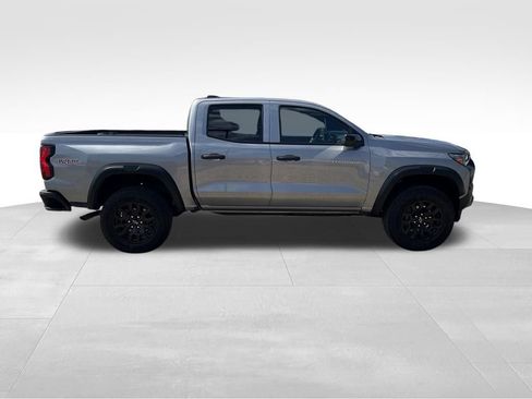 Used 2026 Chevrolet Colorado Trail Boss AWD/4WD image 8