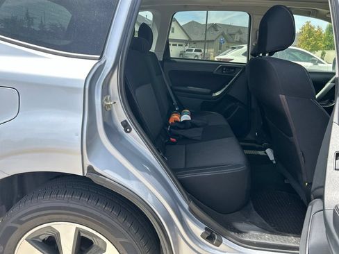 Used 2017 Subaru Forester 2.5i Premium w/ All-Weather Package AWD/4WD image 12