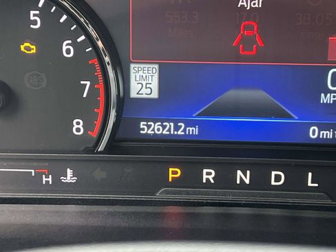 Used 2022 Ford Explorer XLT w/ Equipment Group 202A image 27