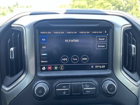 Used 2021 Chevrolet Silverado 1500 LT w/ LPO, Dark Essentials Package RWD image 19