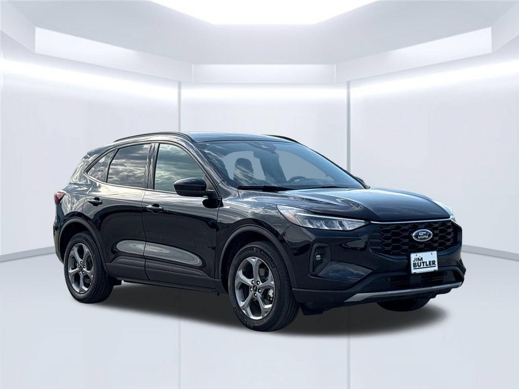 Used 2025 Ford Escape ST-Line Select AWD/4WD image 10