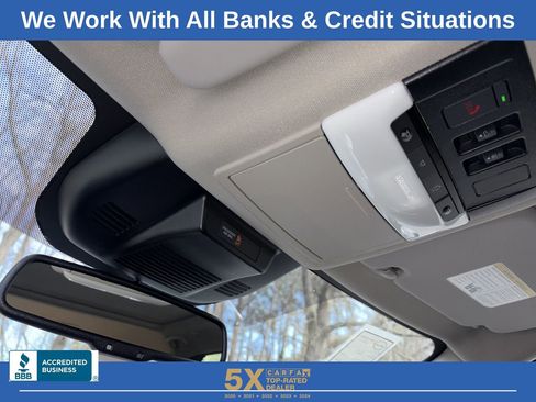 Used 2026 Nissan Rogue Platinum w/ Platinum Premium Package image 25