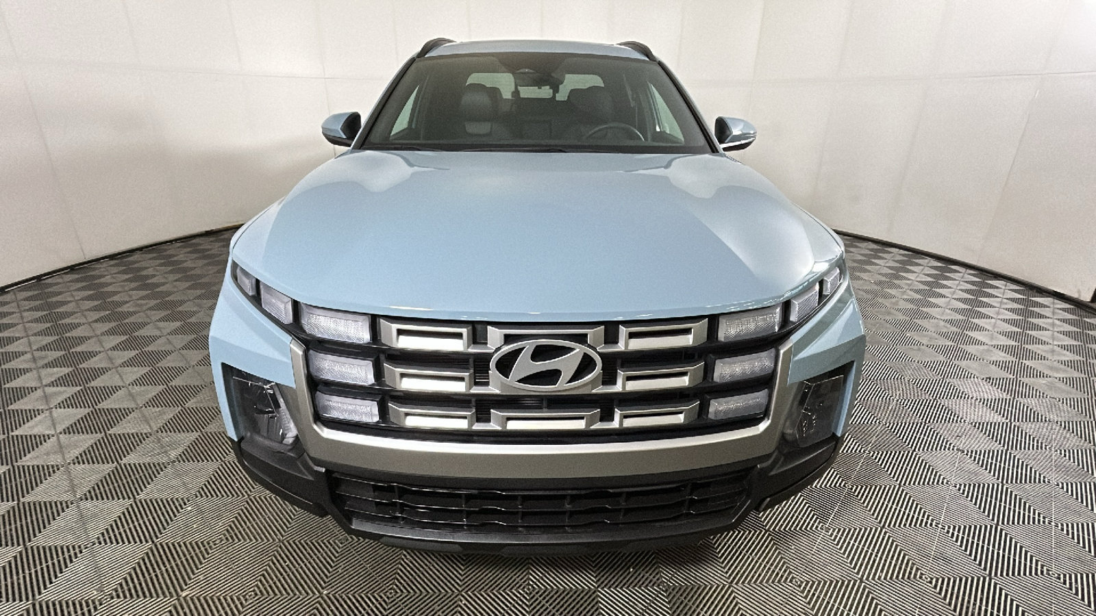 Used 2025 Hyundai Santa Cruz SEL FWD image 9