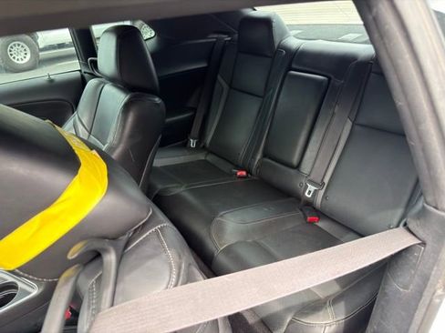 Used 2018 Dodge Challenger GT w/ Driver Convenience Group image 9