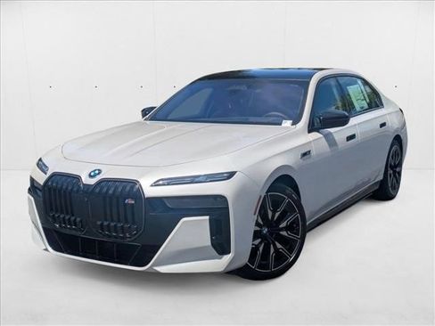 New 2025 BMW i7 M70 w/ Executive Package image 1