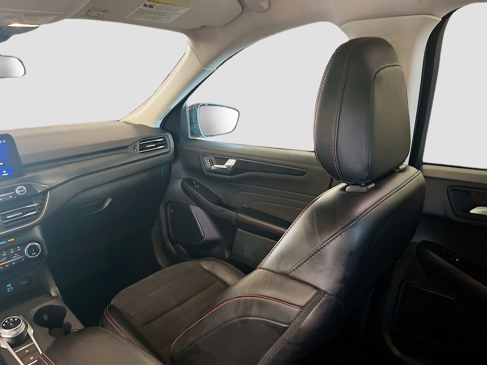 Used 2022 Ford Escape SEL w/ SEL Stealth AWD Package image 23