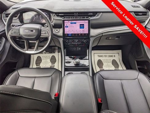 New 2025 Jeep Grand Cherokee Limited image 12