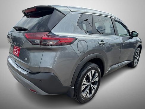 Used 2023 Nissan Rogue SV w/ SV Premium B Package FWD image 3