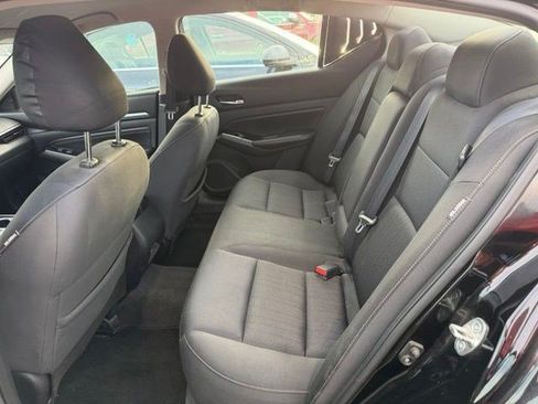 Used 2021 Nissan Altima 2.5 SV FWD image 19