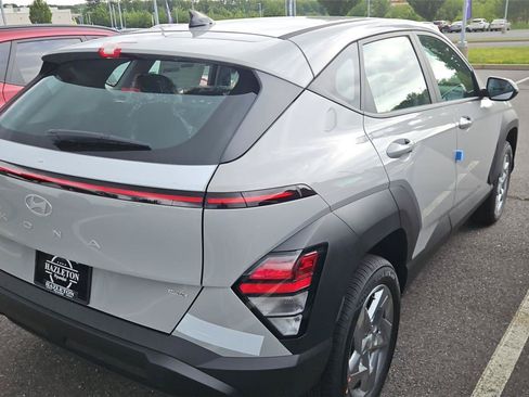 New 2026 Hyundai Kona SE AWD/4WD image 6